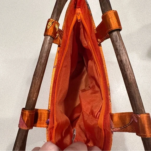 Vintage Dragonfly Silk Bag Wood Handle Artisanal Boho Asian Statement - Picture 9 of 11